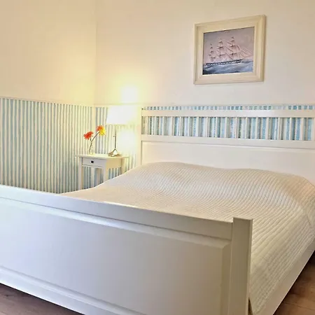 Albatros Apartment *
